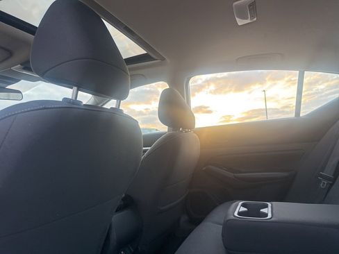 Used 2023 Nissan Altima 2.5 SV w/ SV Premium Package image 35