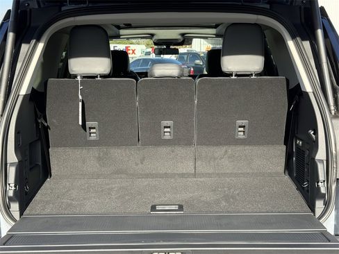 New 2025 Ford Expedition Active image 36