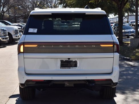 New 2025 Lincoln Navigator Black Label image 8