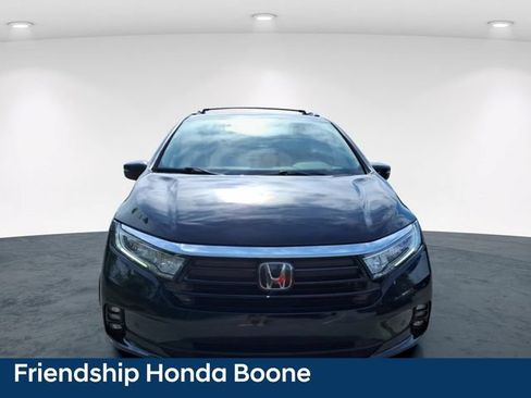 Used 2023 Honda Odyssey Elite image 4