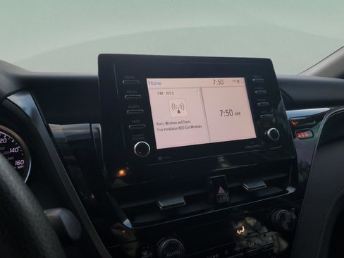 Used 2022 Toyota Camry LE image 23