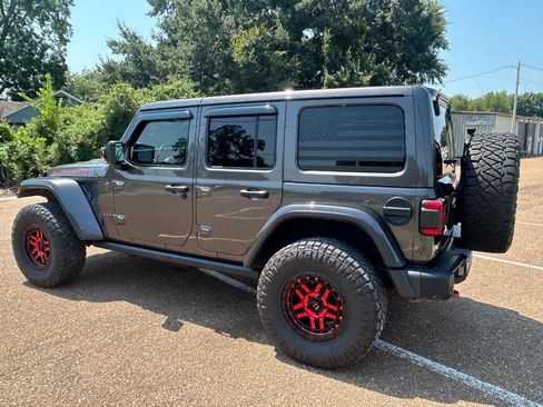 Used 2019 Jeep Wrangler Unlimited Rubicon AWD/4WD image 3
