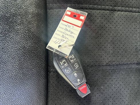 Used 2017 Dodge Grand Caravan SXT FWD image 26