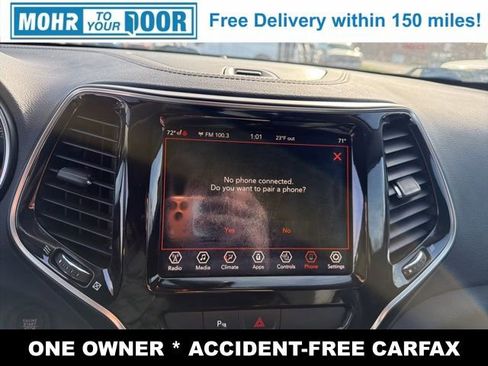 Used 2019 Jeep Cherokee Limited image 19