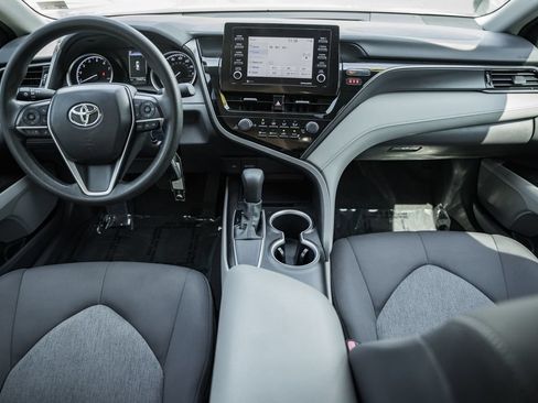 Used 2021 Toyota Camry LE FWD image 17