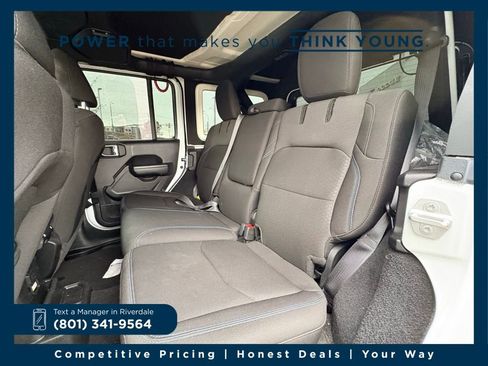 Used 2023 Jeep Wrangler Unlimited Rubicon 4xe image 14