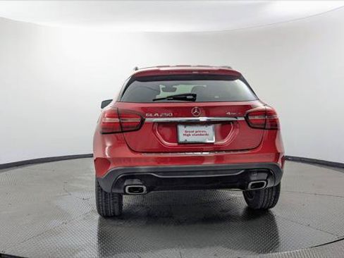 Used 2018 Mercedes-Benz GLA 250 4MATIC image 7