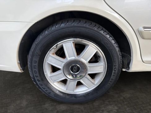 Used 2004 Kia Optima FWD image 35