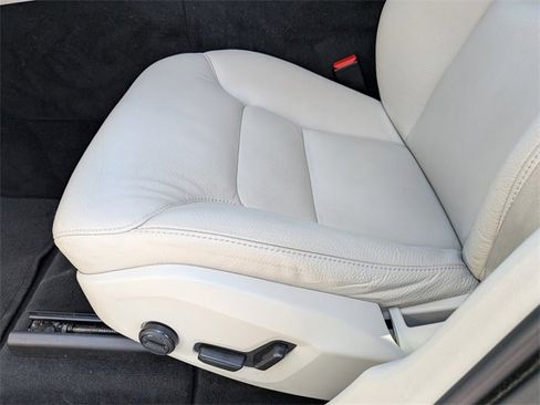 Used 2023 Volvo XC60 B5 Plus w/ Climate Package image 21