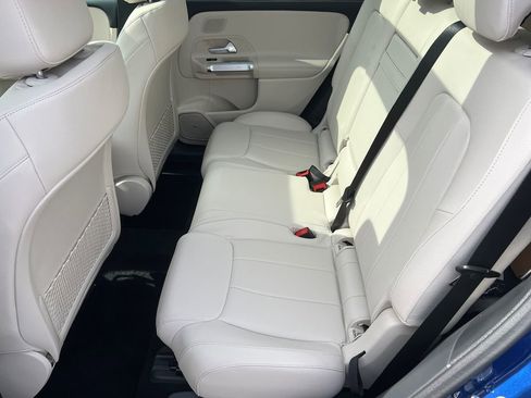 New 2026 Mercedes-Benz GLB 250 4MATIC image 23