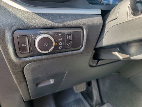 Used 2023 Ford Explorer XLT w/ Equipment Group 202A AWD/4WD image 30