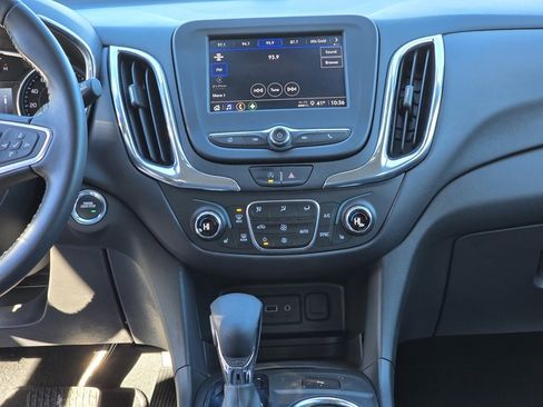 Used 2022 Chevrolet Equinox LT image 24