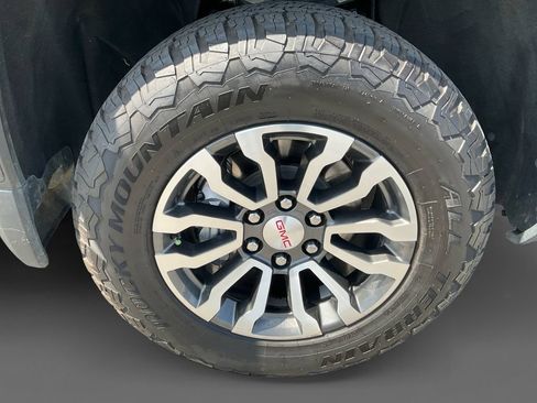 Used 2024 GMC Sierra 1500 Denali Ultimate AWD/4WD image 14