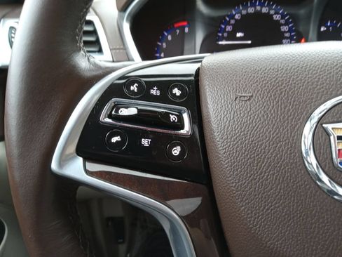 Used 2015 Cadillac SRX Luxury w/ Trailering Package AWD/4WD image 21