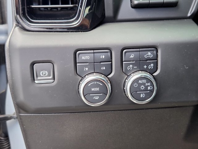 Used 2024 GMC Sierra 2500 AT4X w/ AT4X AEV Edition AWD/4WD image 11