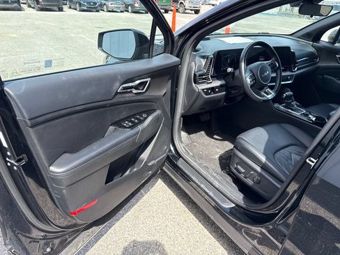 Used 2023 Kia Sportage X-Line AWD/4WD image 13