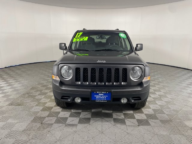 Used 2017 Jeep Patriot Sport w/ Power Value Group AWD/4WD image 16