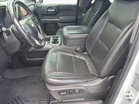 Used 2019 Chevrolet Silverado 1500 LTZ w/ LTZ Convenience Package image 9