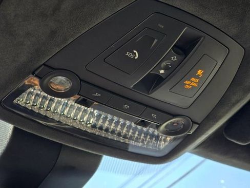 Used 2013 BMW 750Li xDrive AWD/4WD image 35