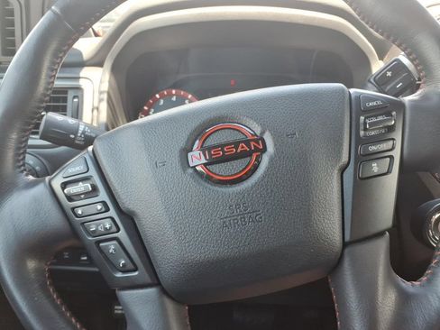 Used 2023 Nissan Titan PRO-4X w/ Pro-4x Convenience Package AWD/4WD image 25