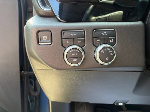 Used 2024 GMC Sierra 1500 SLE AWD/4WD image 17