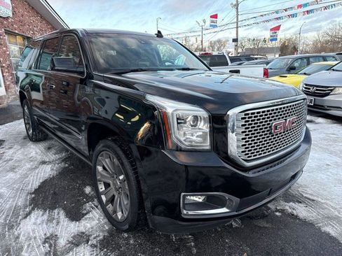 Used 2015 GMC Yukon XL Denali w/ Premium Package image 3