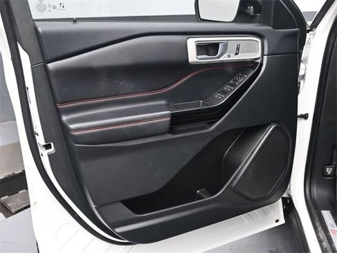 Used 2023 Ford Explorer ST-Line w/ Class IV Trailer Tow Package image 23