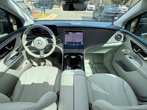 Used 2023 Mercedes-Benz EQE 350+ 4MATIC SUV w/ AMG Line Exterior Package image 22