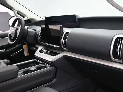 New 2025 Ford Expedition Max Active image 31