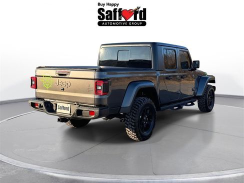 Used 2025 Jeep Gladiator Willys image 8