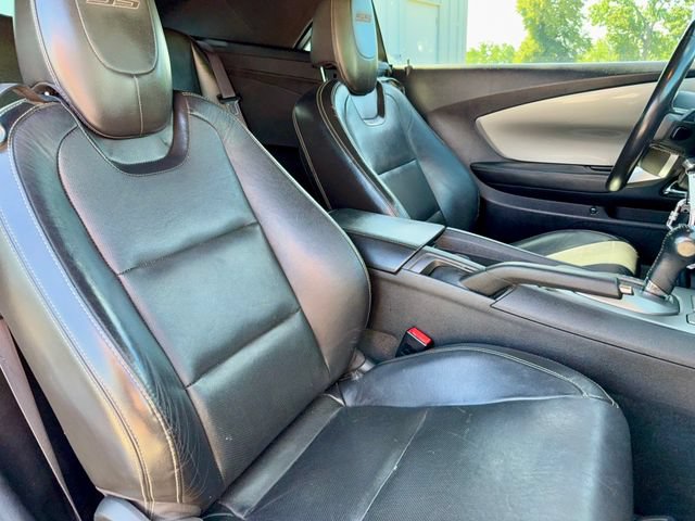 Used 2011 Chevrolet Camaro SS w/ RS Package RWD image 9