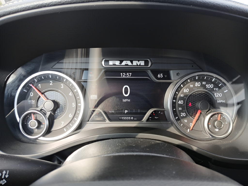 Used 2026 RAM 1500 Laramie AWD/4WD image 21