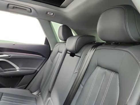 Used 2025 Audi Q5 Premium Plus w/ Premium Plus image 29