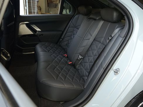 Used 2024 BMW 740i RWD image 22
