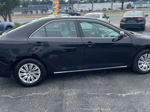 Used 2012 Toyota Camry LE w/ Preferred Accessory Pkg FWD image 4
