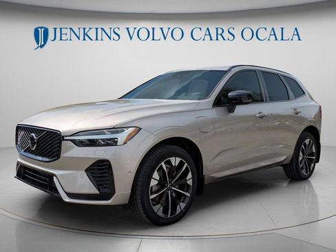 New 2026 Volvo XC60 T8 Plus w/ Protection Package Premier AWD/4WD image 9