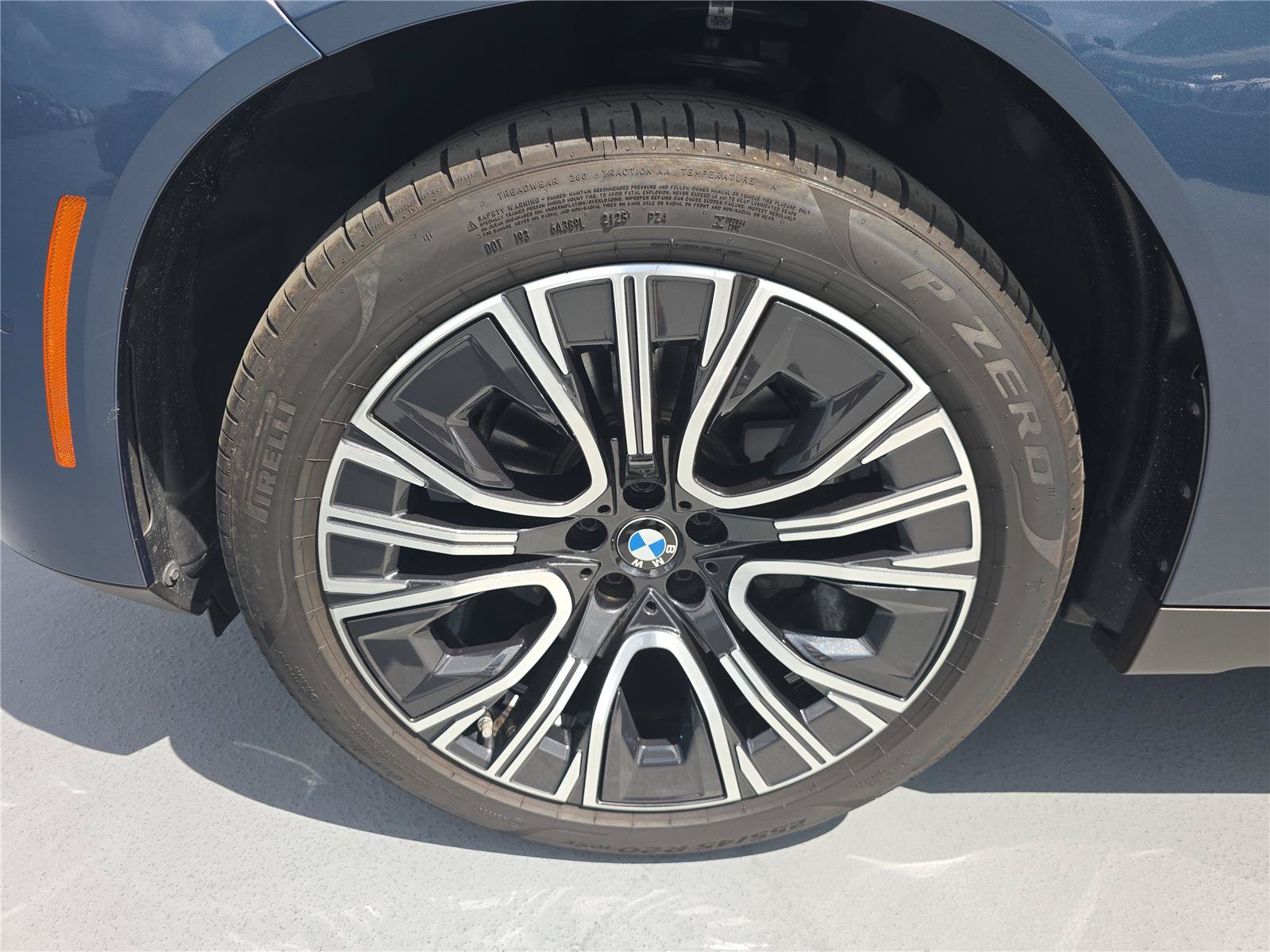 Used 2026 BMW X3 xDrive30i w/ Convenience Package AWD/4WD image 8