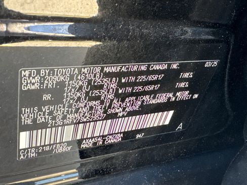 Used 2025 Toyota RAV4 LE AWD/4WD image 31