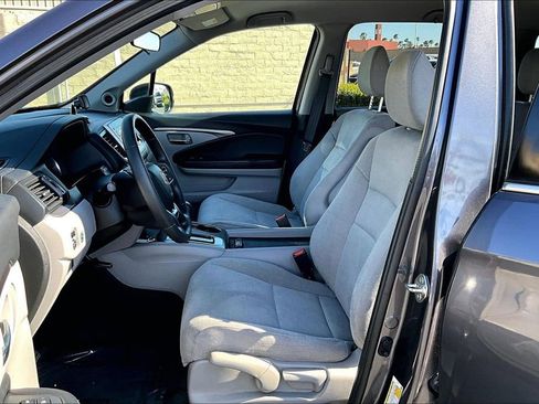 Used 2019 Honda Pilot LX image 14