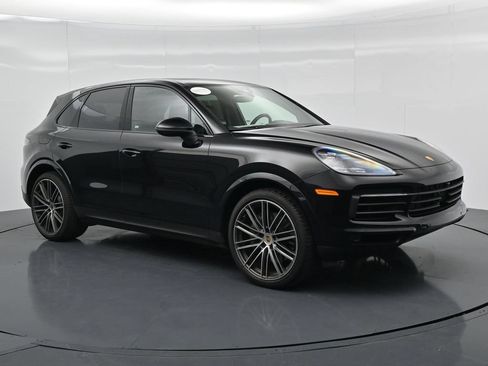 Certified 2023 Porsche Cayenne S Platinum AWD/4WD image 9
