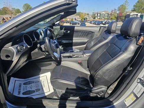 Used 2021 Ford Mustang Premium image 21