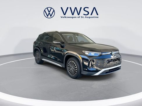 Certified 2026 Volkswagen Tiguan S FWD image 2