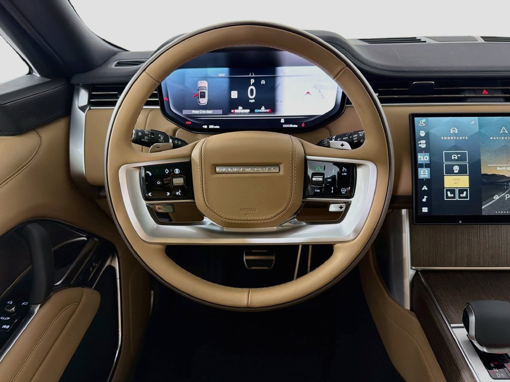 New 2026 Land Rover Range Rover Long Wheelbase SE AWD/4WD image 24
