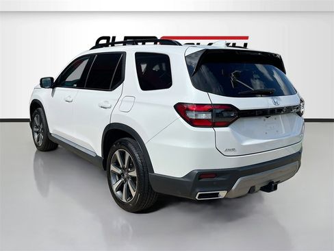 Used 2024 Honda Pilot Elite image 5