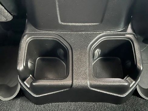 Used 2018 Jeep Wrangler Sport AWD/4WD image 16