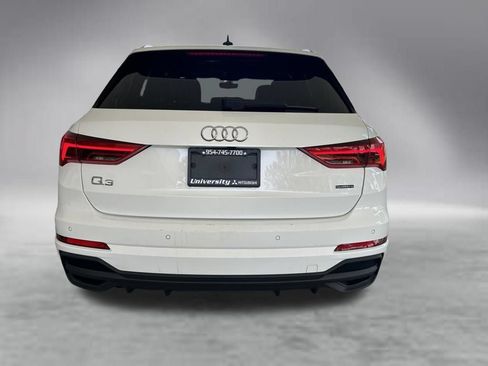 Used 2025 Audi Q3 2.0T Premium AWD/4WD image 32