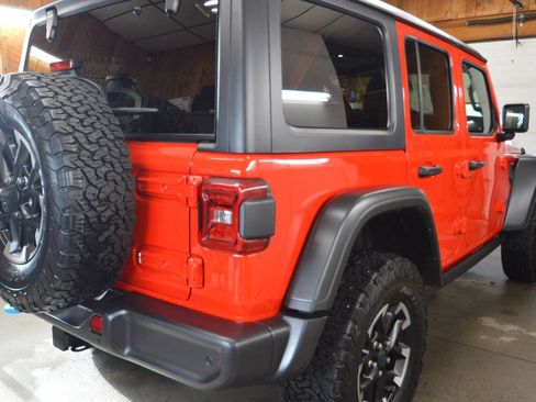 Used 2025 Jeep Wrangler Unlimited Rubicon 4xe w/ Safety Group AWD/4WD image 26