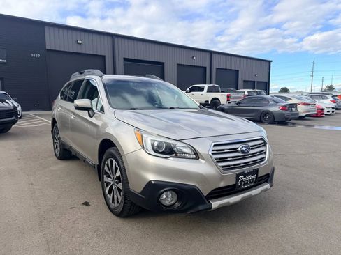 Used 2017 Subaru Outback 3.6R Limited image 3
