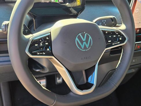 New 2025 Volkswagen ID. Buzz Pro S Plus RWD image 11