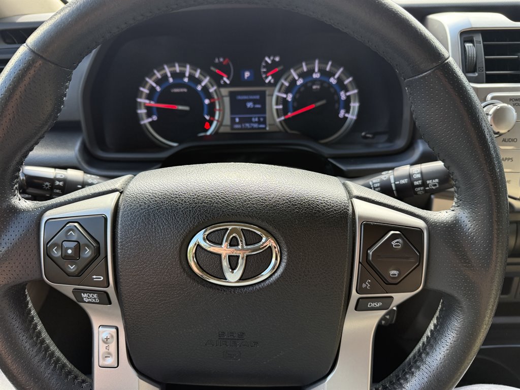 Used 2018 Toyota 4Runner SR5 Premium AWD/4WD image 12